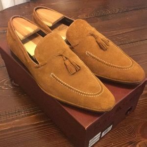 Mezlan suede Rust color loafers. Size 11.